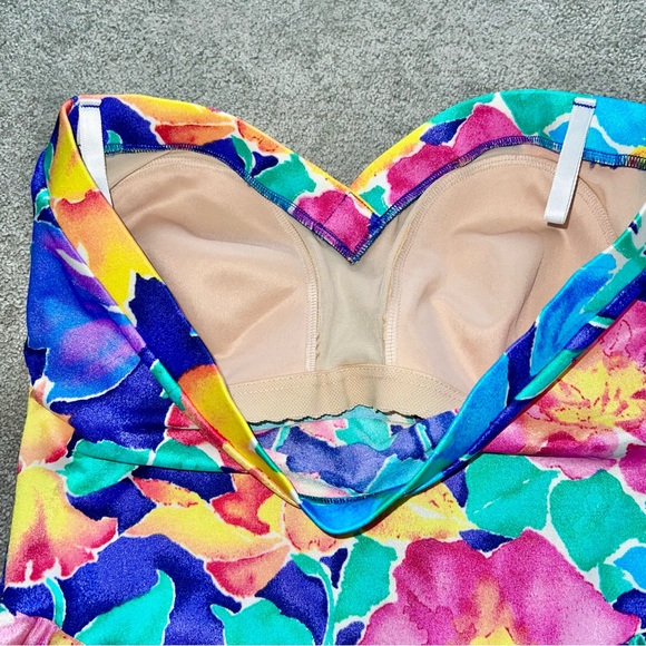 VTG 80’s Vibrant Colorful Floral Print Skirted One Piece Strapless Swimsuit - Picture 9 of 10